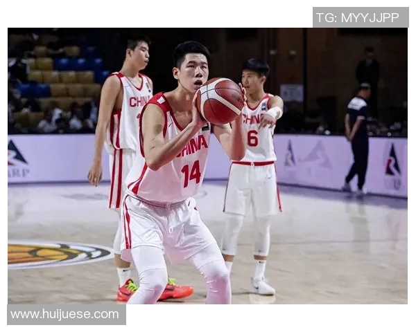 西安篮球队配合默契再创新高助力球队在全国排名中脱颖而出 西安篮球队配合默契再创新高助力球队在全国排名中脱颖而出