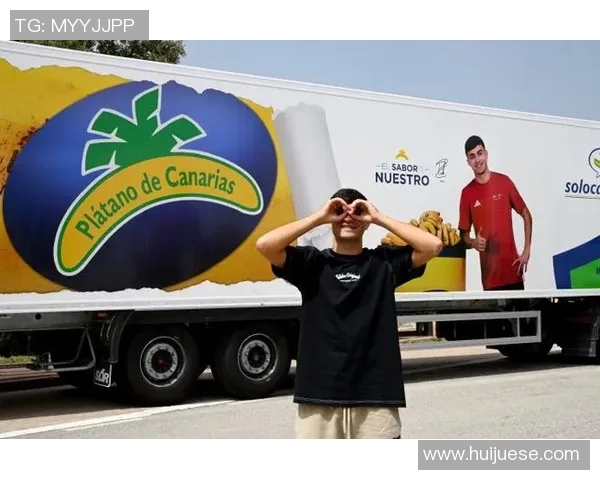 足球明星周边礼物推荐让你与偶像更亲近的独特选择